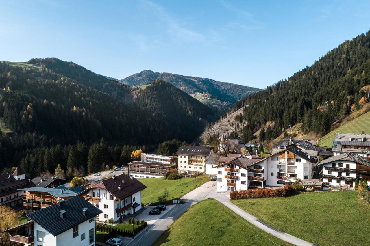 Piculin Alpin Apartments Сан-Мартіно-ін-Бадія Екстер'єр фото